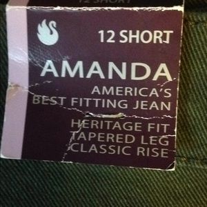 Gloria Vanderbilt Jeans - NWT Gloria Vanderbilt Amanda green jeans 12P Gloria Vanderbilt Jeans - NWT Gloria Vanderbilt Amanda green jeans 12P
